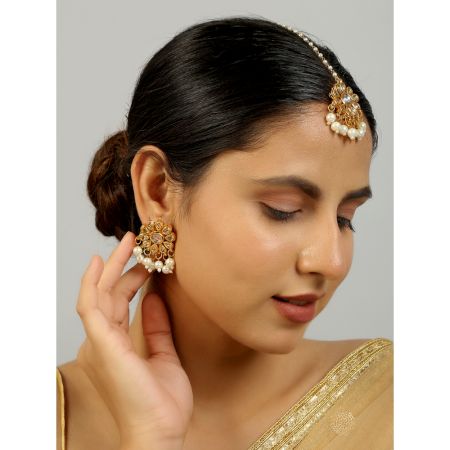 Handcrafted Kundan Floral Pearl Maang Tikka Set